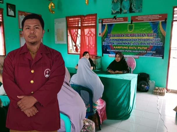 Mahasiswa Mbkm Dampingi Umkm Di Kampung Batu Putih